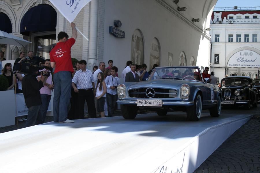  Mercedes-Benz 280 SL Pagoda Roof 1963 года  (фото 12 из 17)